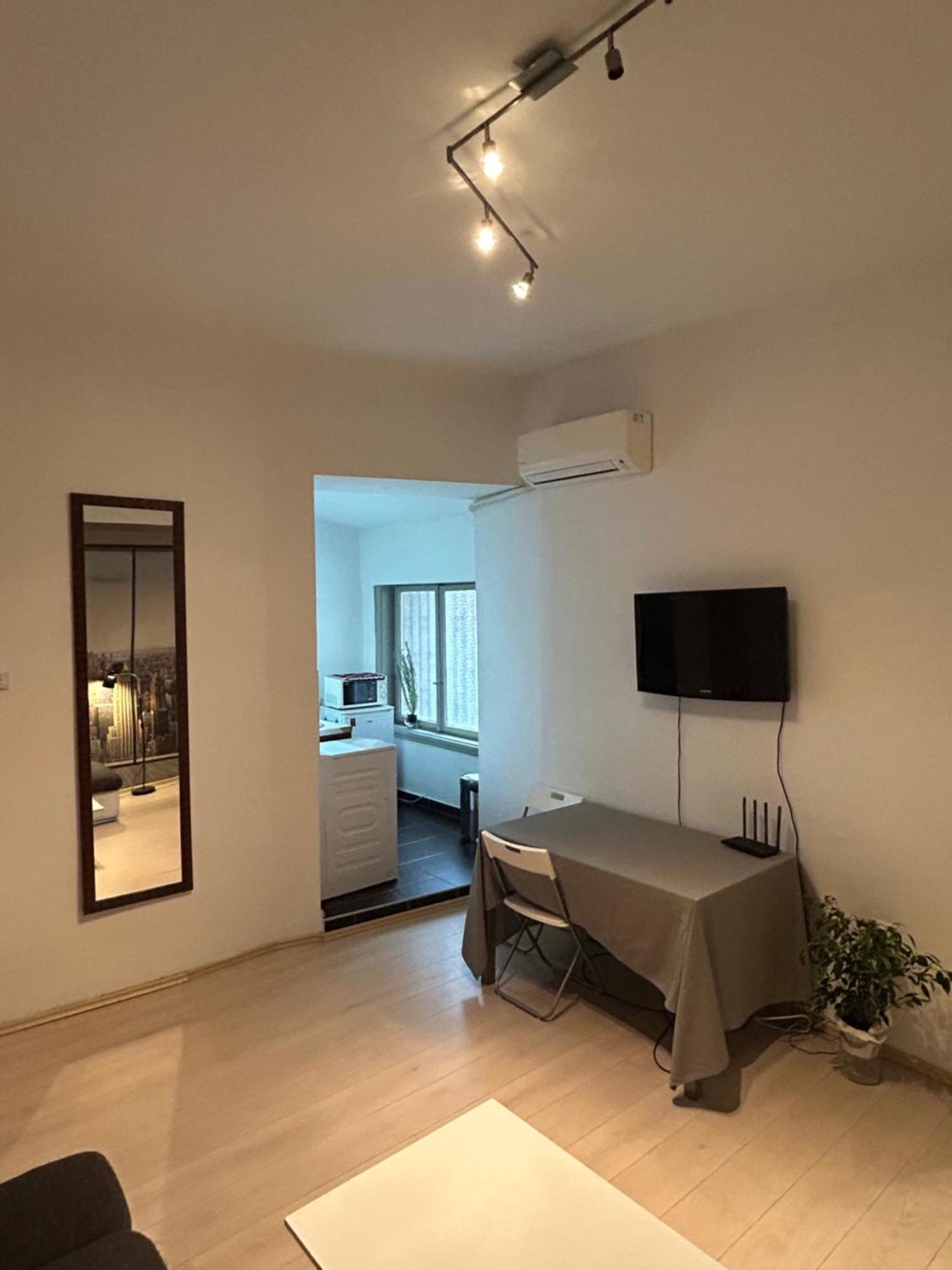 The Very Centre Of Apartment